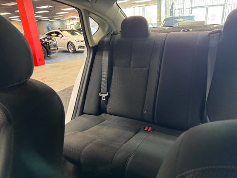 Used 2018 Nissan Sentra S image 33