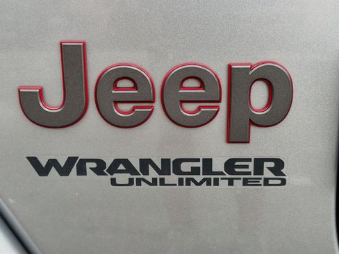 Used 2020 Jeep Wrangler Unlimited Rubicon AWD/4WD image 11