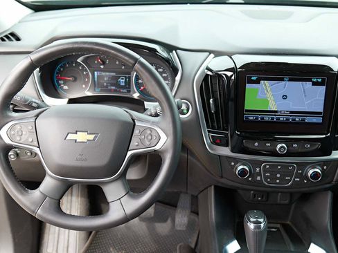 Used 2018 Chevrolet Traverse Premier w/ Driver Confidence II Package image 27