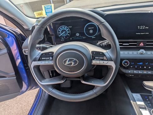 Certified 2023 Hyundai Elantra SEL w/ Convenience Package FWD image 8