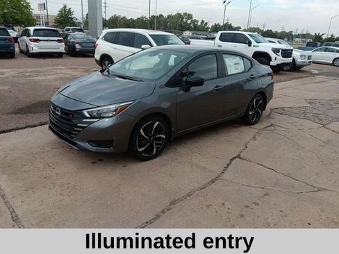 New 2025 Nissan Versa SR w/ Trunk Package image 9