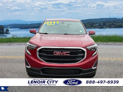 Used 2018 GMC Terrain SLE image 2