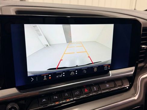 Used 2024 Chevrolet Silverado 1500 High Country w/ High Country Premium Package image 16