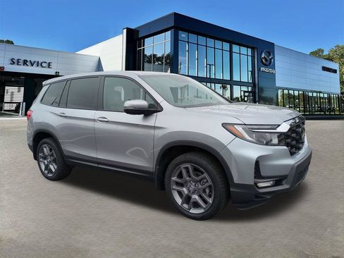 Used 2023 Honda Passport EX-L image 2