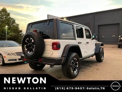 Used 2024 Jeep Wrangler Unlimited Rubicon 4xe AWD/4WD image 4