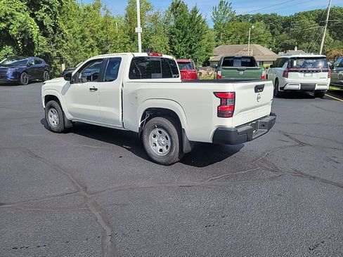 New 2026 Nissan Frontier S image 3