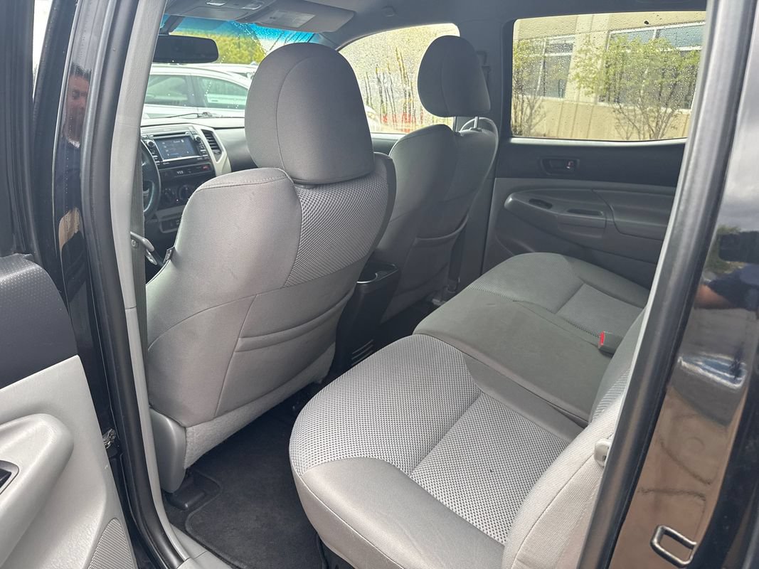 Used 2012 Toyota Tacoma 4x4 Double Cab w/ TRD Off-Road Pkg image 25