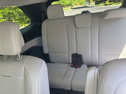 Used 2026 Hyundai Palisade Calligraphy AWD/4WD image 16