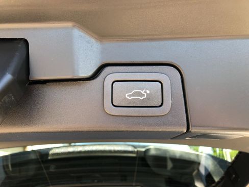 Used 2014 Land Rover Range Rover Evoque Pure Premium AWD/4WD image 38