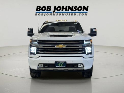 Certified 2022 Chevrolet Silverado 2500 High Country w/ Z71 Off-Road Package image 4