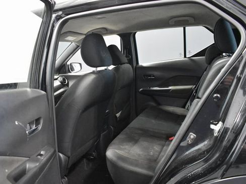 Used 2020 Nissan Kicks SV image 26