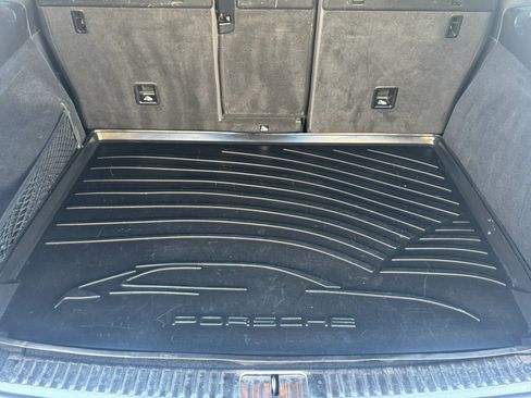 Used 2016 Porsche Cayenne Diesel AWD/4WD image 9