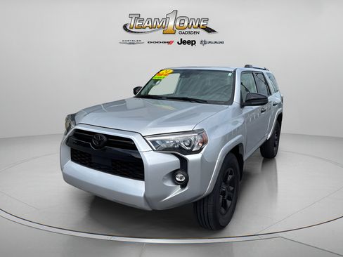 Used 2024 Toyota 4Runner SR5 RWD image 4