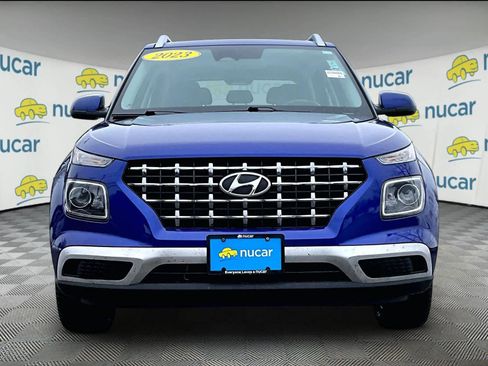 Used 2023 Hyundai Venue SEL image 2
