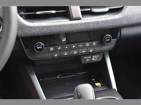 New 2026 Subaru Outback Limited AWD/4WD image 38
