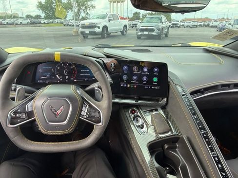 Used 2020 Chevrolet Corvette Stingray Premium Cpe w/ 3LT Preferred Equipment Group RWD image 10
