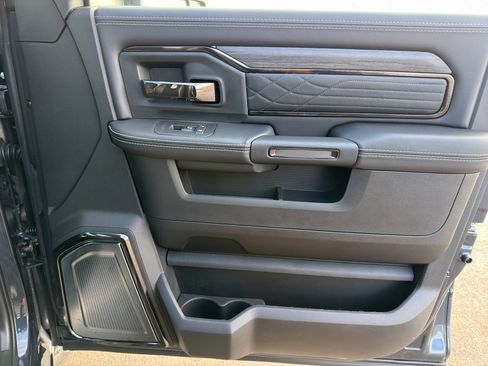 New 2026 RAM 3500 Limited AWD/4WD image 38