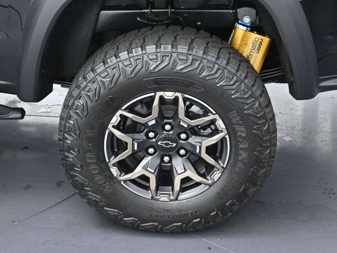 Used 2026 Chevrolet Colorado ZR2 AWD/4WD image 31