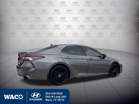 Used 2021 Toyota Camry XSE image 17