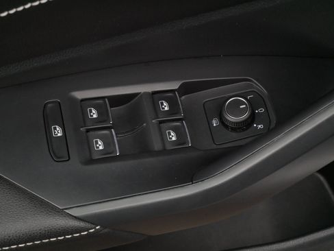 Certified 2024 Volkswagen Jetta SEL image 19