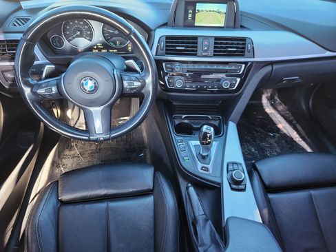 Used 2018 BMW 330e image 10