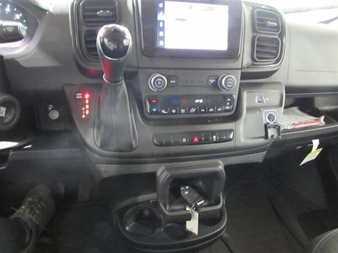 Used 2024 RAM ProMaster 2500 w/ Convenience Group image 79