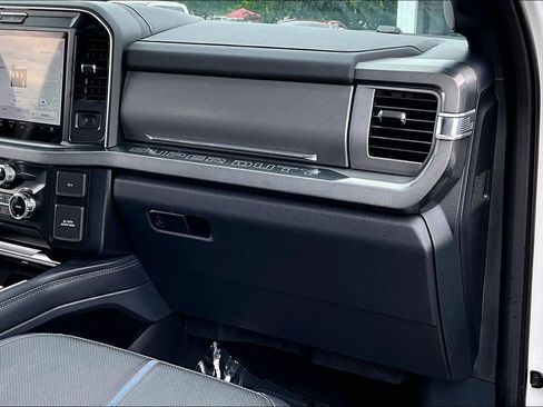 Used 2025 Ford F250 Platinum AWD/4WD image 28