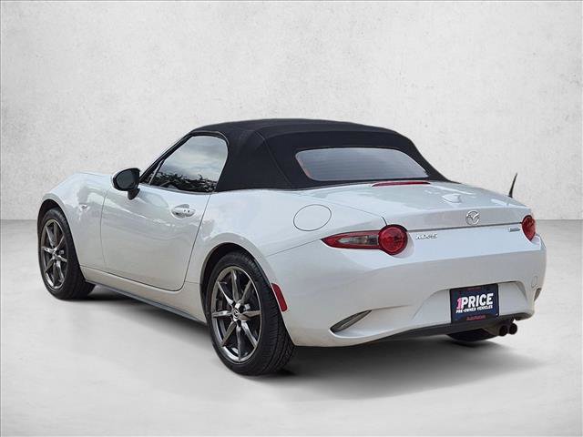 Used 2016 MAZDA MX-5 Miata Grand Touring RWD image 8