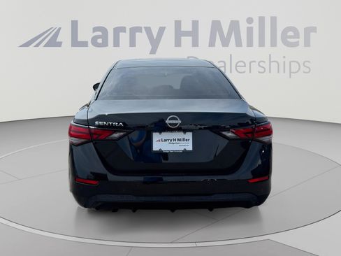 Used 2024 Nissan Sentra S FWD image 4