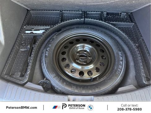 Used 2017 Ford Escape SE AWD/4WD image 9