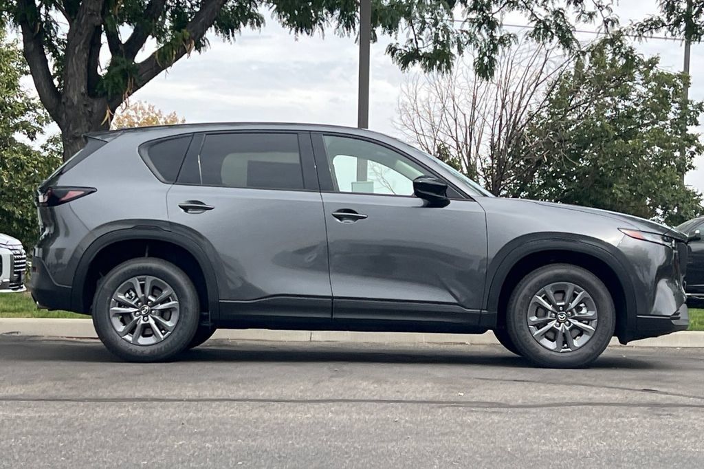 New 2026 MAZDA CX-5 Select AWD/4WD image 3