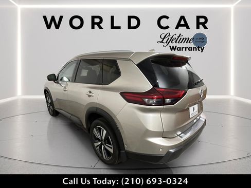 Used 2024 Nissan Rogue SL w/ SL Premium Package FWD image 10
