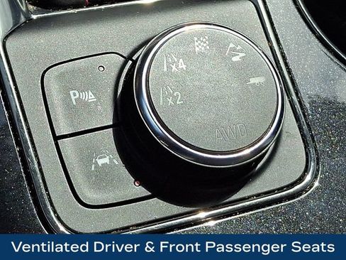 Used 2023 Chevrolet Blazer RS w/ Driver Confidence II Package AWD/4WD image 16