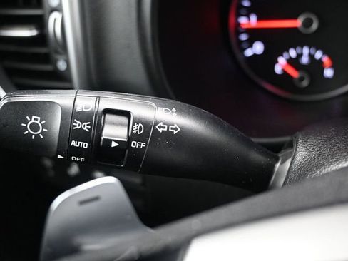 Used 2021 Kia Sportage S image 12