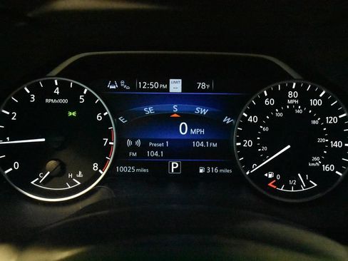 Certified 2023 Nissan Maxima Platinum w/ Sport Mat Group FWD image 18