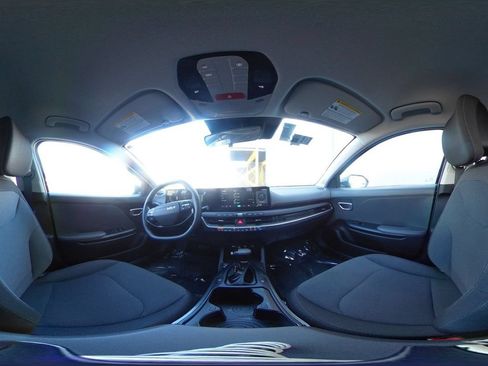 Used 2025 Kia K4 FWD image 47