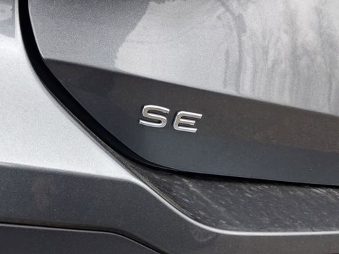 New 2026 Volkswagen Tiguan SE AWD/4WD image 10
