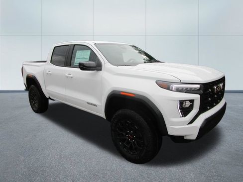 New 2026 GMC Canyon Elevation RWD image 6