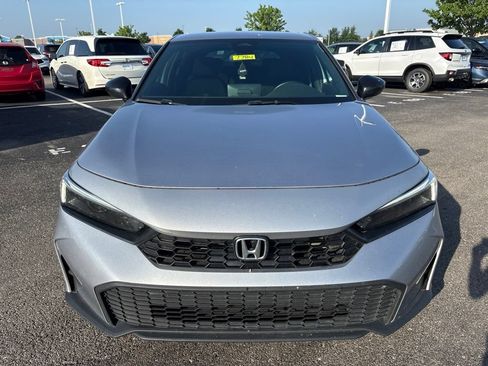 Used 2025 Honda Civic Sport image 2