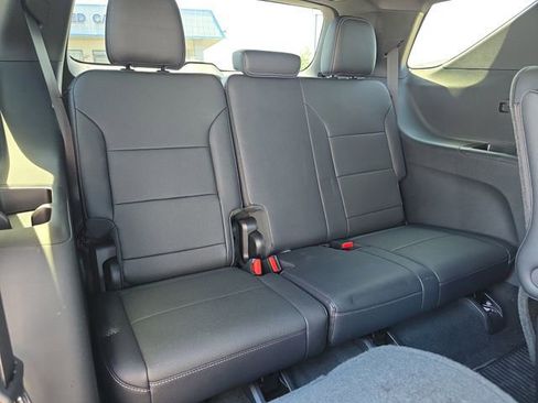 Used 2026 Chevrolet Traverse LT w/ Enhanced Driving Package FWD image 15