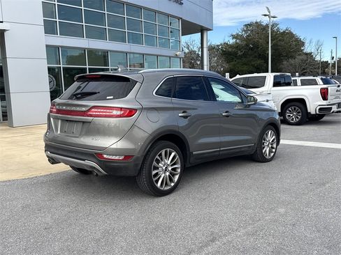 Used 2017 Lincoln MKC Reserve image 8
