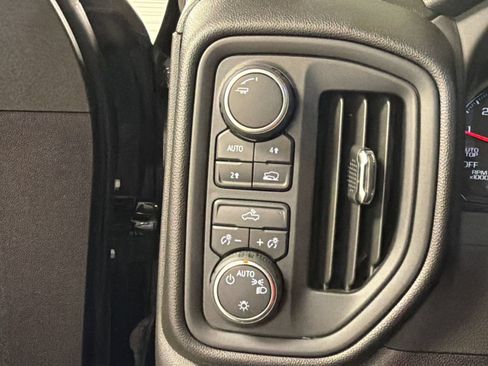Used 2025 Chevrolet Silverado 1500 Custom AWD/4WD image 27