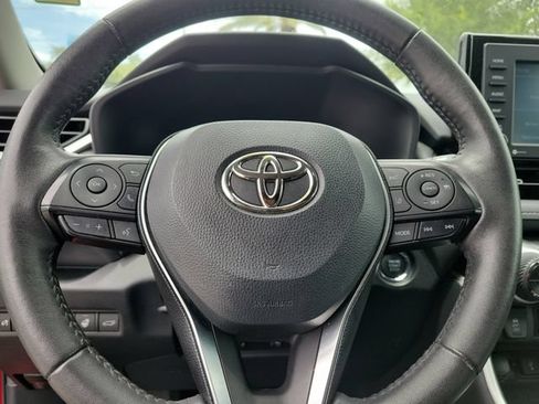 Used 2021 Toyota RAV4 XLE Premium FWD image 20