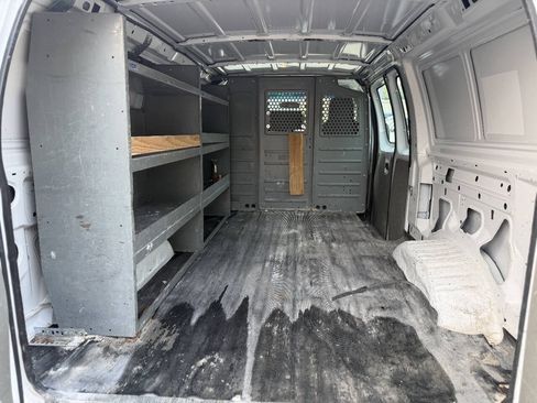 Used 2013 Ford E-250 and Econoline 250 w/ PWR Group RWD image 15