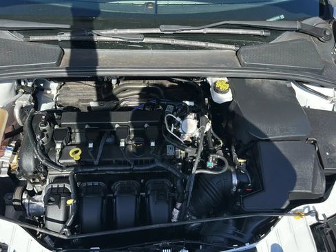 Used 2018 Ford Focus SE FWD image 14