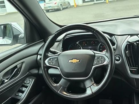 Used 2022 Chevrolet Traverse LT AWD/4WD image 22