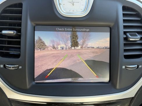 Used 2015 Chrysler 300 Limited w/ 300 Premium Group image 25