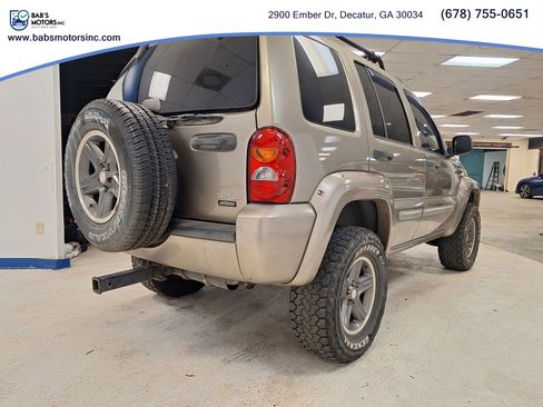 Used 2004 Jeep Liberty Renegade w/ Trailer Tow Group AWD/4WD image 10