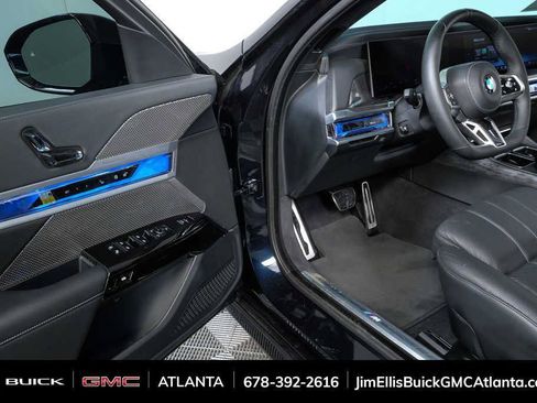 Used 2023 BMW 760i xDrive AWD/4WD image 8