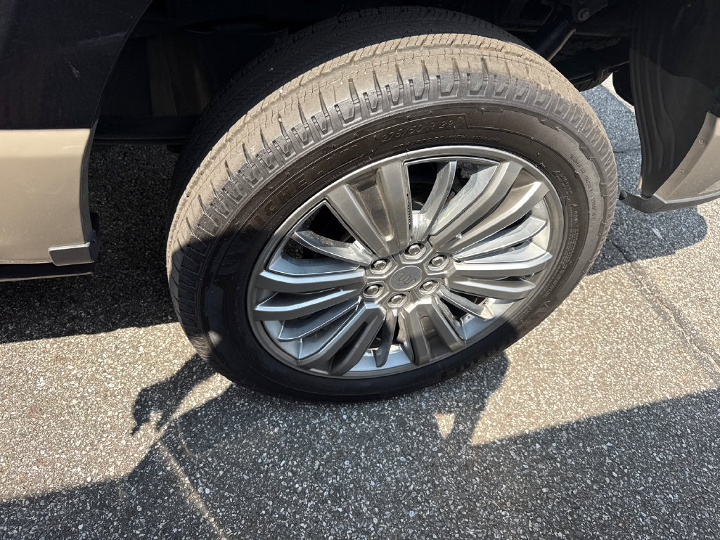 Used 2025 Ford F150 King Ranch AWD/4WD image 13